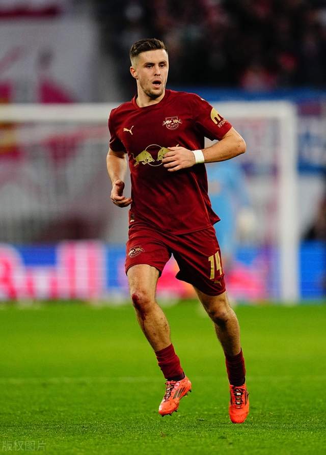 开云体育app-沃尔夫斯堡客场逆袭，压过狼堡占据第二名位置的简单介绍