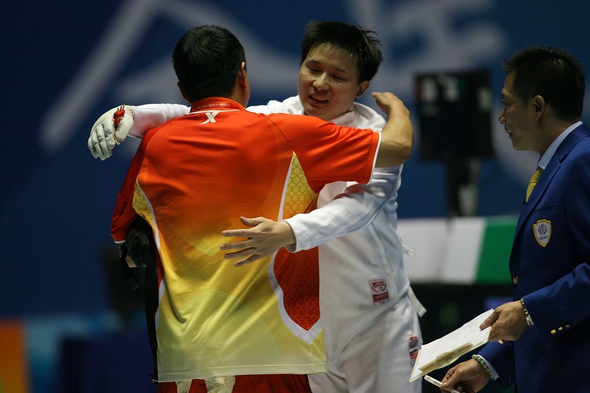 韩国队险胜中国队，波尔扛起全队