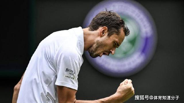 年终总决赛碾压澳网，梅德韦杰夫状态火热