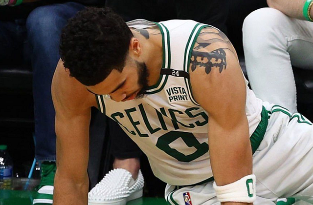 天津队鏖战爵士，塔图姆扛起全队