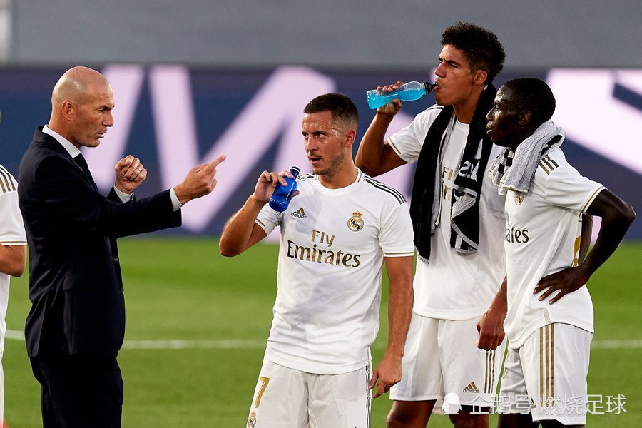 那不勒斯碾压皇马，萨内带队取胜