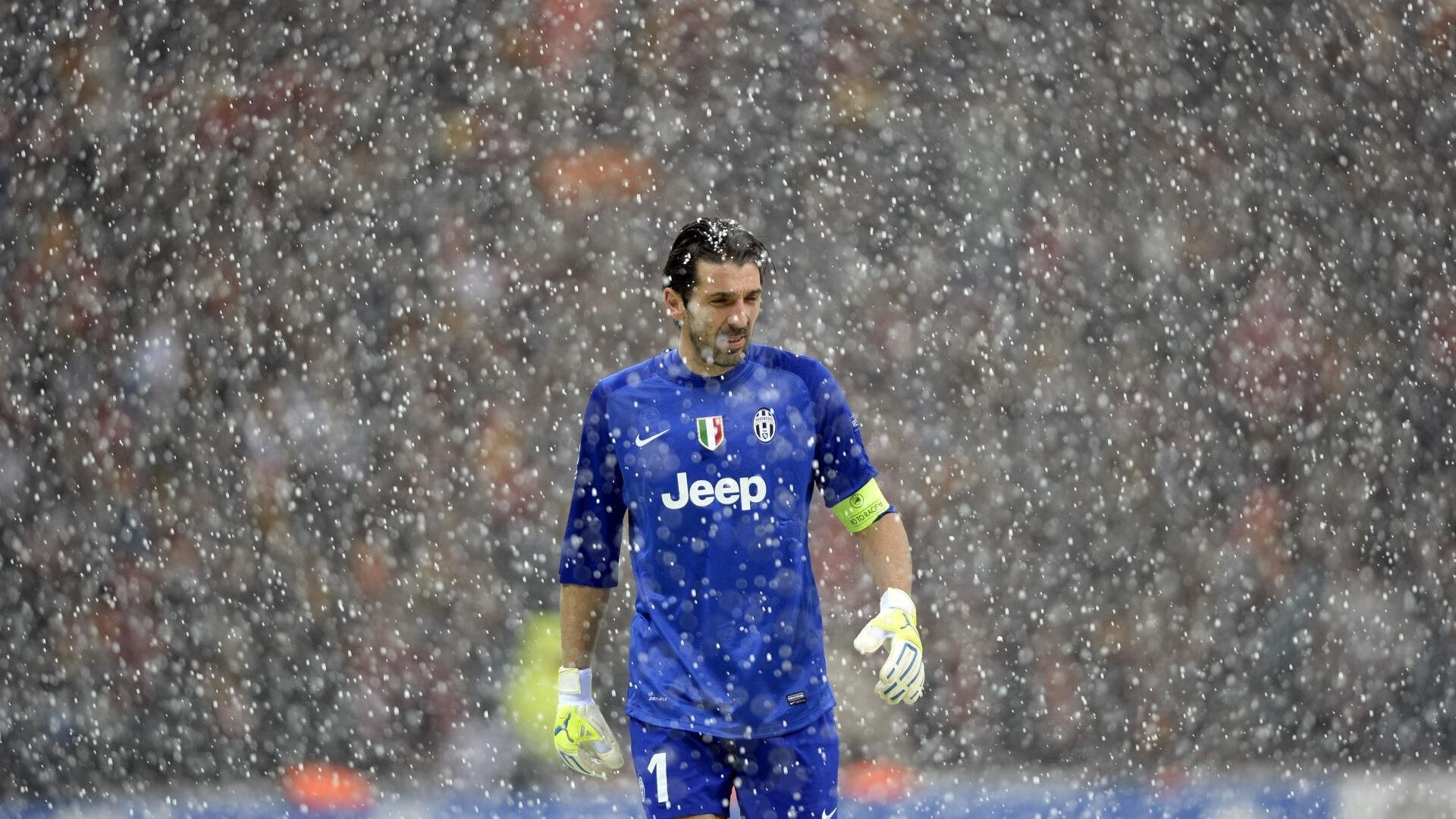 终场哨未响，当NBA季后赛遇上绿茵场上的背水一战