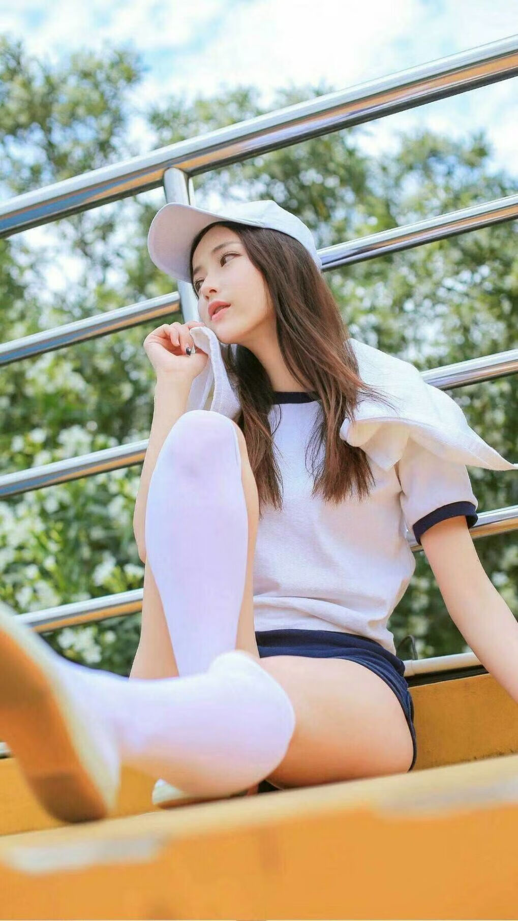 库尔图瓦的三根手指与西班牙的三千次传球,当波兰用决心击碎了正确的足球