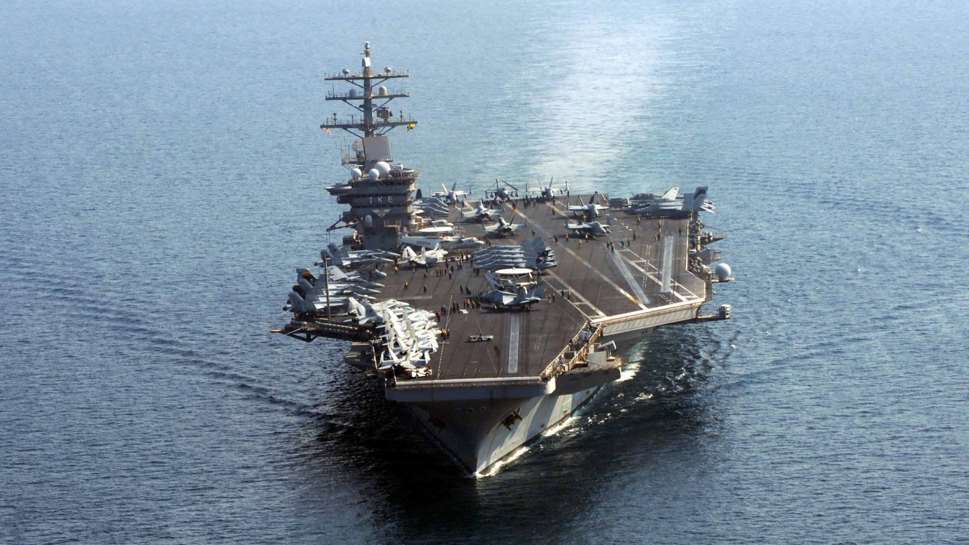 巨星破悬念与凡人创奇迹，足球之夜的两极呼吸